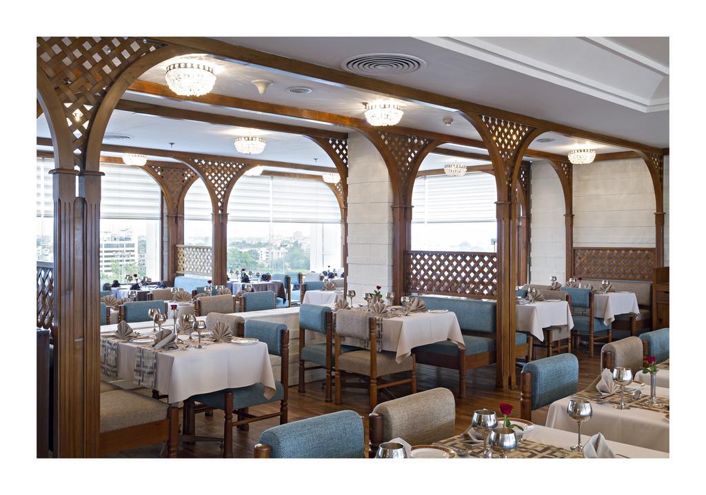 Hotel Clarks Avadh Lucknow Zewnętrze zdjęcie