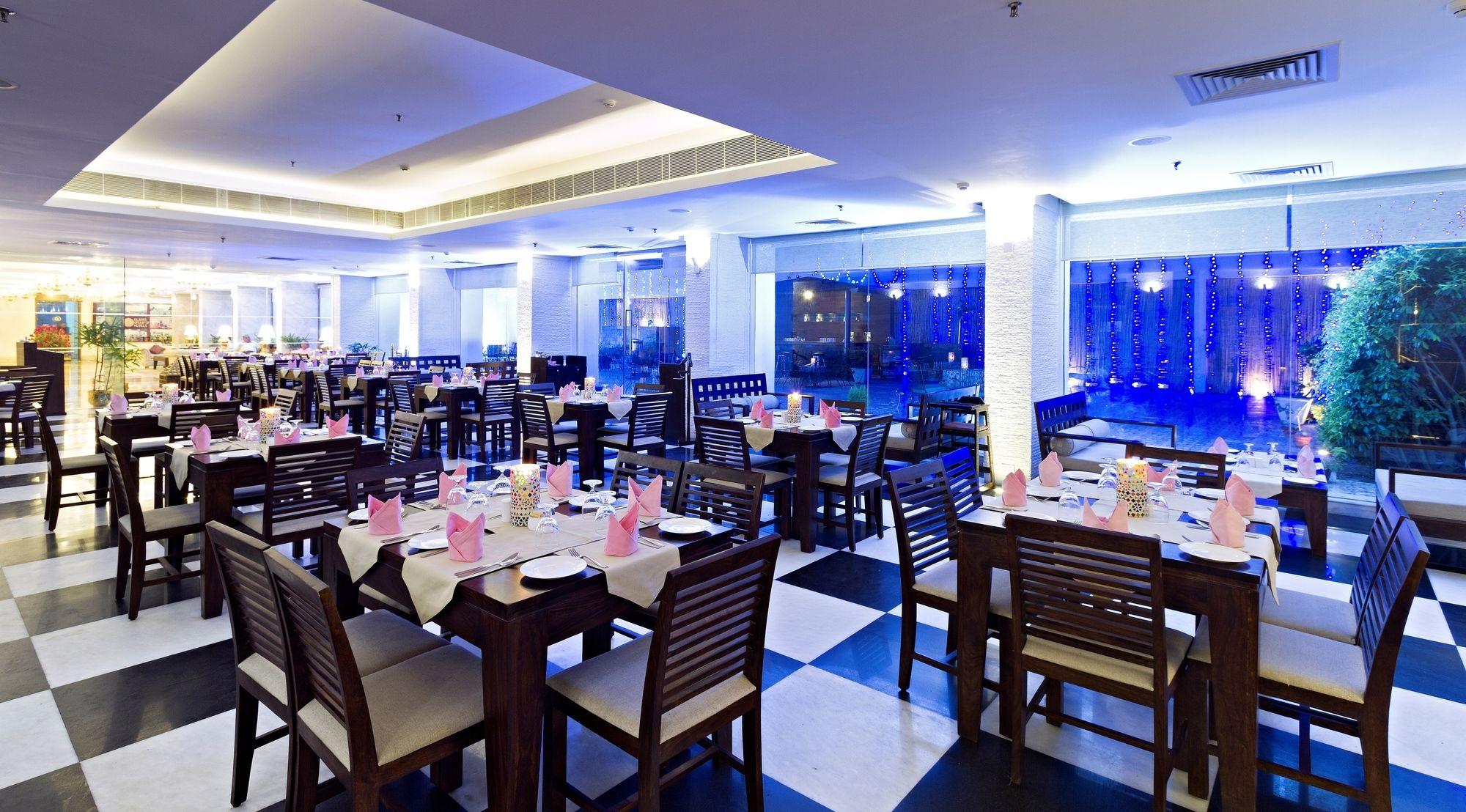 Hotel Clarks Avadh Lucknow Zewnętrze zdjęcie