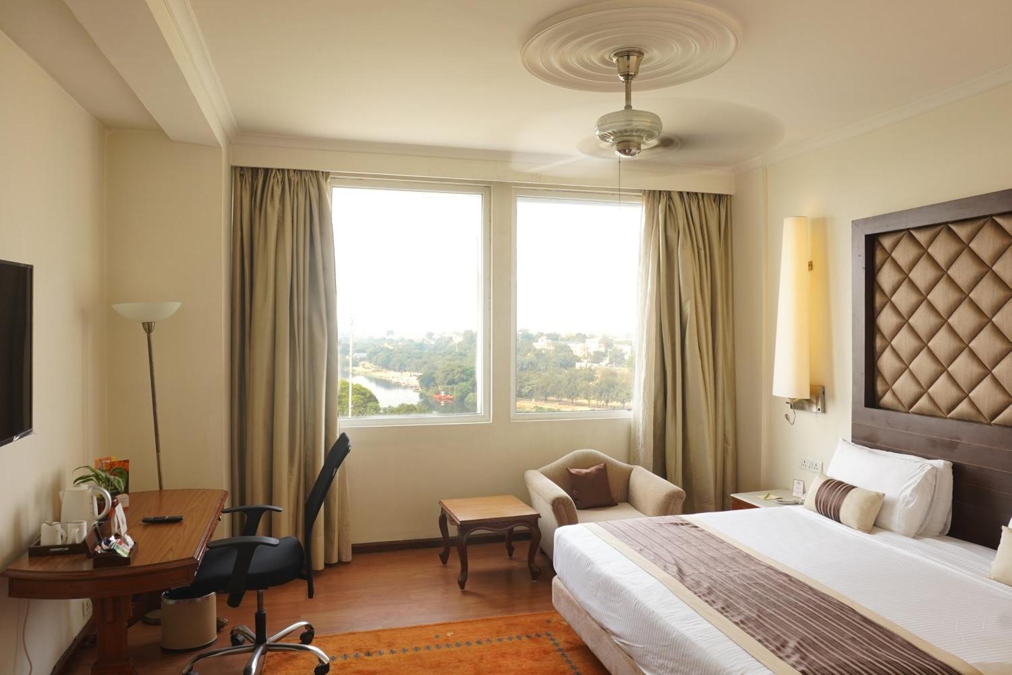 Hotel Clarks Avadh Lucknow Zewnętrze zdjęcie
