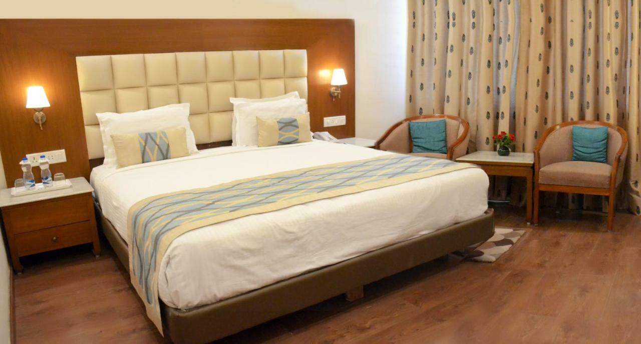 Hotel Clarks Avadh Lucknow Zewnętrze zdjęcie